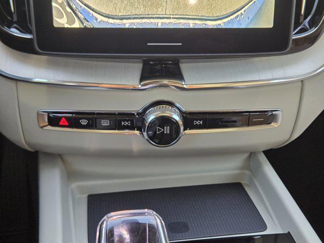 new 2026 Volvo XC60 car, priced at $63,935