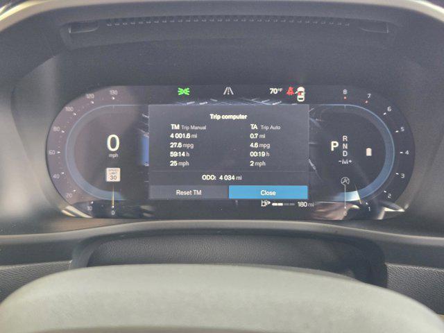 used 2025 Volvo XC40 car