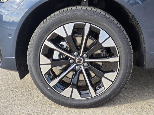 new 2026 Volvo XC60 car, priced at $57,985