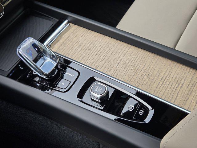 new 2026 Volvo XC60 car, priced at $57,985