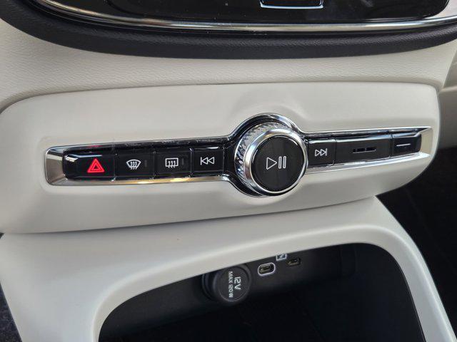 new 2026 Volvo XC40 car, priced at $50,950