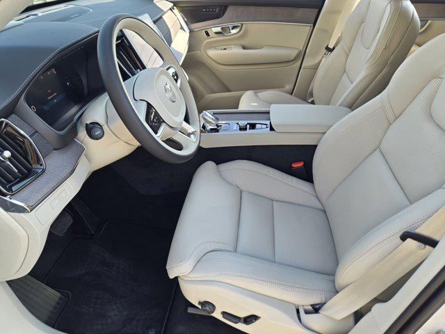 new 2026 Volvo XC90 Plug-In Hybrid car, priced at $85,625