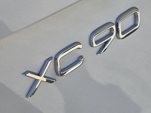 new 2026 Volvo XC90 Plug-In Hybrid car, priced at $85,625