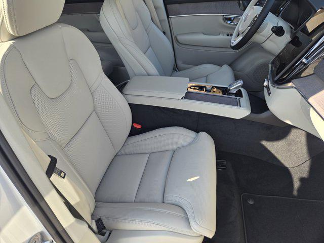 new 2026 Volvo XC90 Plug-In Hybrid car, priced at $85,625