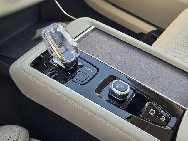 new 2026 Volvo XC90 Plug-In Hybrid car, priced at $85,625