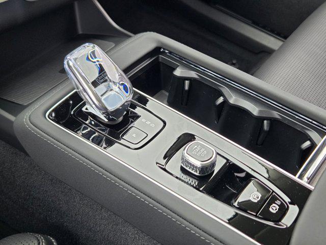 new 2026 Volvo XC90 car, priced at $75,575