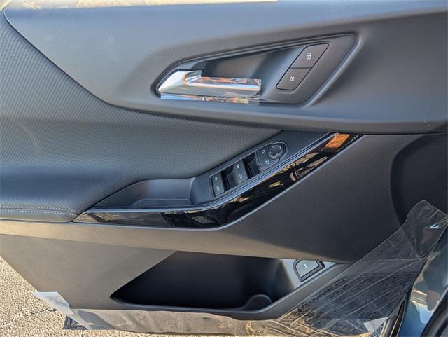 new 2026 Chevrolet Equinox car, priced at $30,119