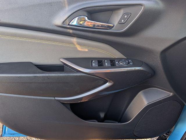 new 2025 Chevrolet Trax car, priced at $23,795