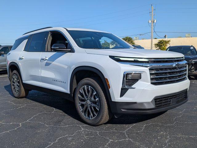 new 2026 Chevrolet Traverse car, priced at $43,210