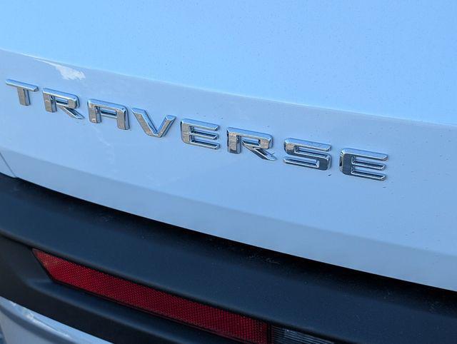 new 2026 Chevrolet Traverse car, priced at $43,210