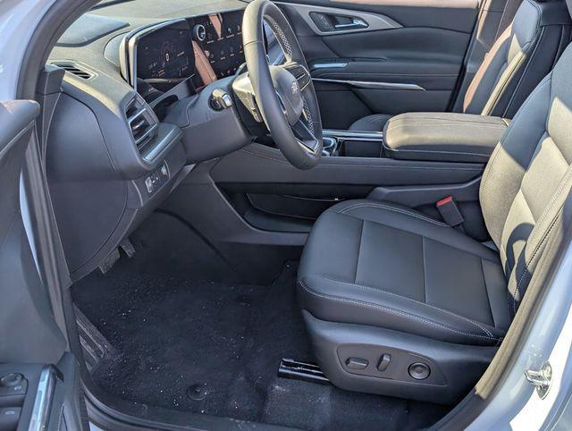 new 2026 Chevrolet Traverse car, priced at $43,210