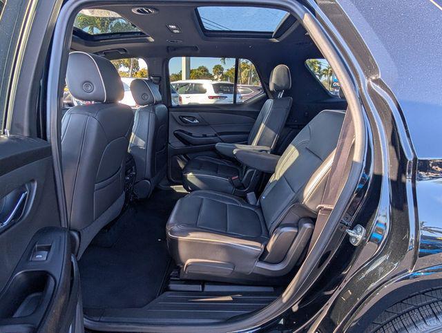 used 2023 Chevrolet Traverse car, priced at $34,492