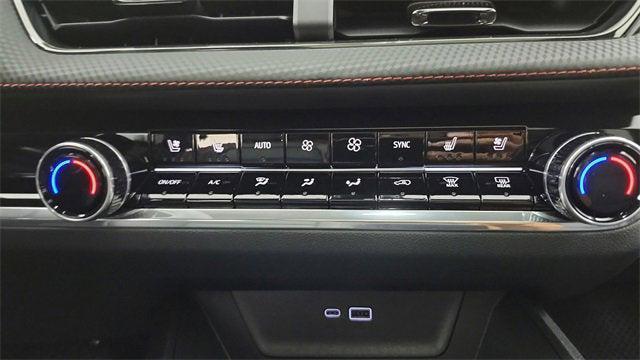 new 2026 Chevrolet Equinox car, priced at $30,660