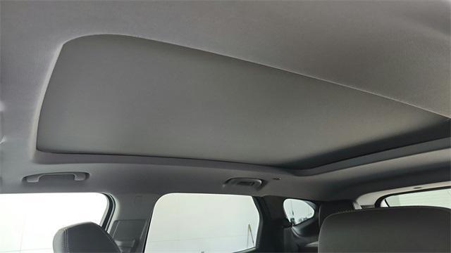 new 2025 Chevrolet Blazer car, priced at $40,018