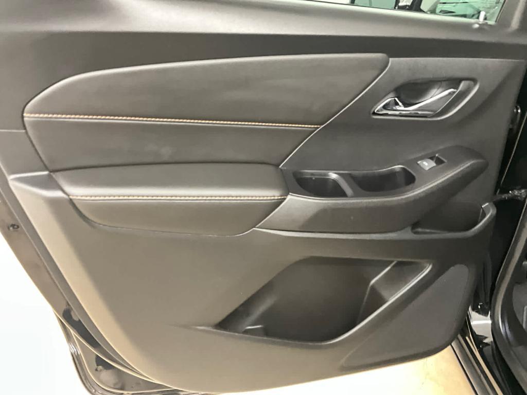 used 2020 Chevrolet Traverse car, priced at $21,986