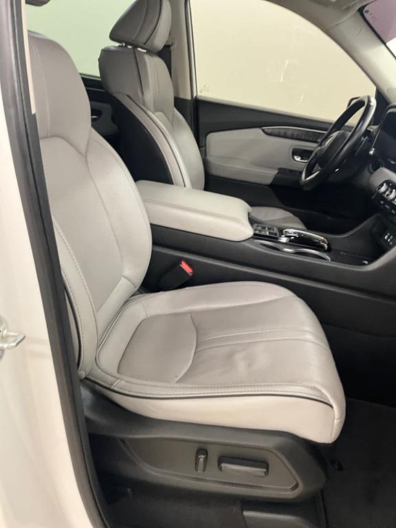 used 2023 Honda Pilot car, priced at $40,986