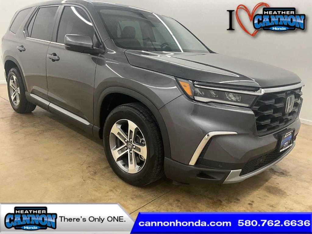used 2025 Honda Pilot car, priced at $41,988