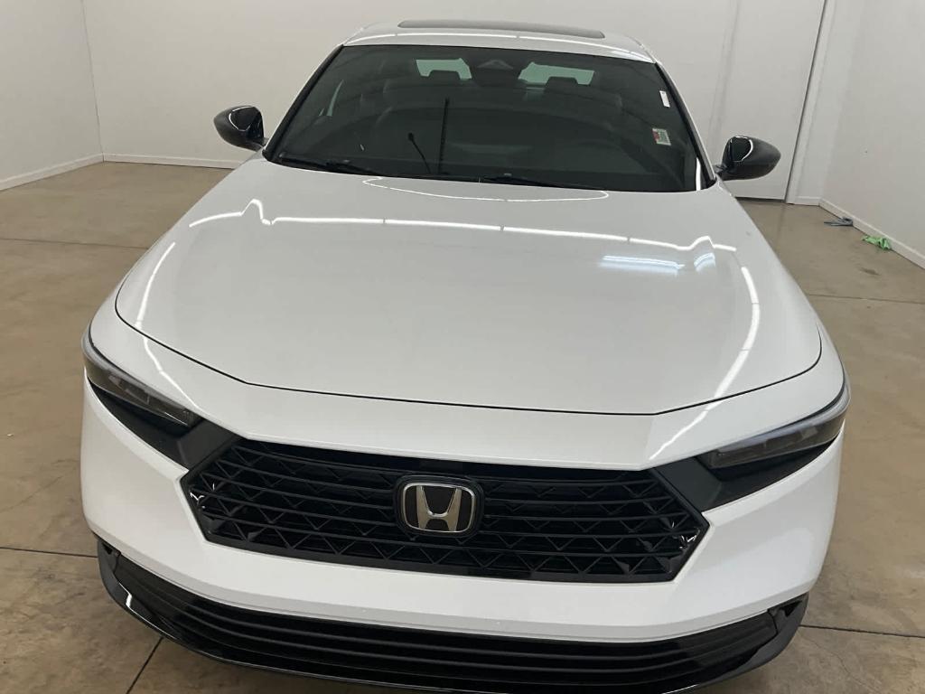 new 2025 Honda Accord Hybrid car, priced at $35,295