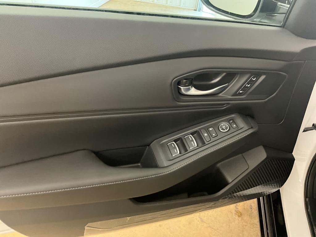 new 2025 Honda Accord Hybrid car, priced at $35,295