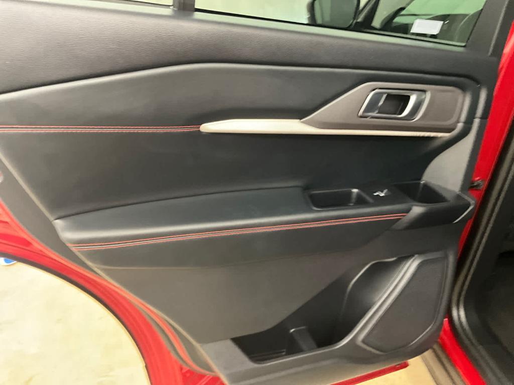 used 2025 Ford Explorer car, priced at $42,984