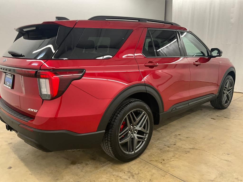 used 2025 Ford Explorer car, priced at $42,984