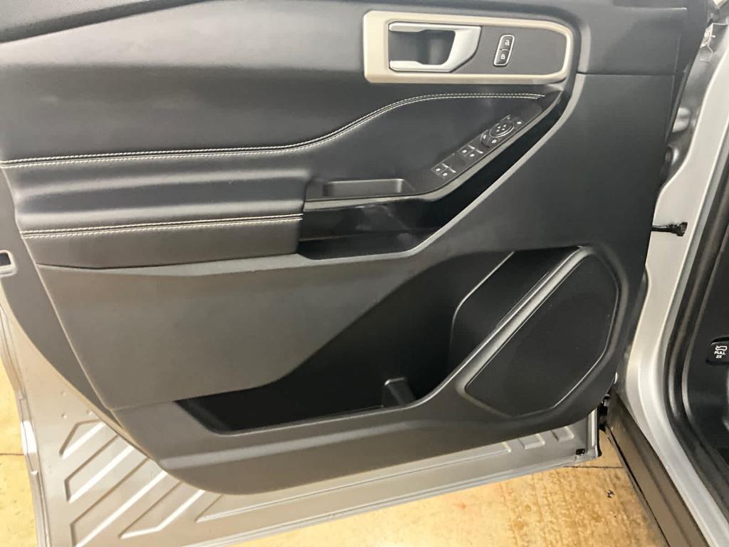 used 2022 Ford Explorer car, priced at $38,924