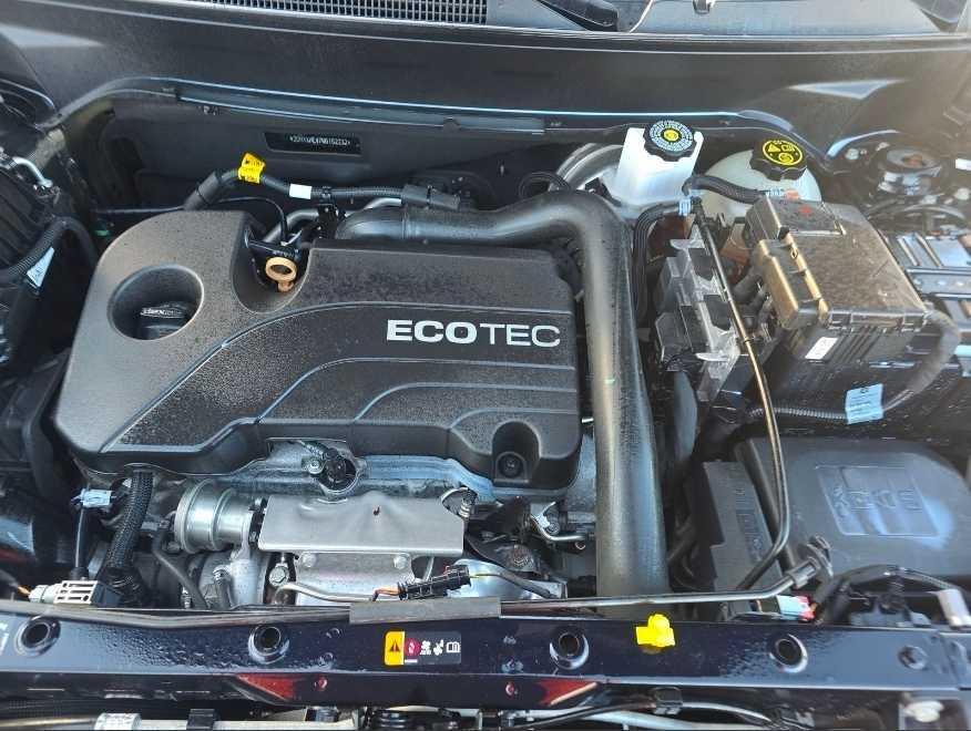 used 2021 Chevrolet Equinox car, priced at $17,870