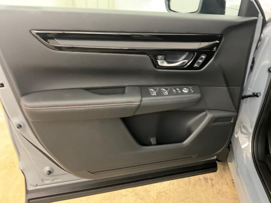 new 2026 Honda CR-V Hybrid car, priced at $43,955