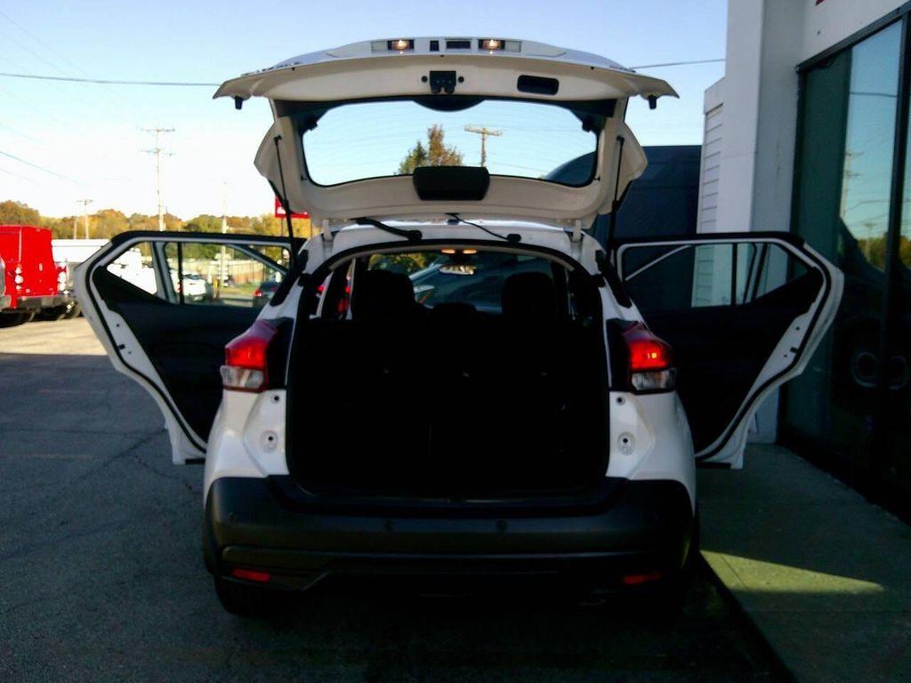 used 2020 Nissan Kicks car