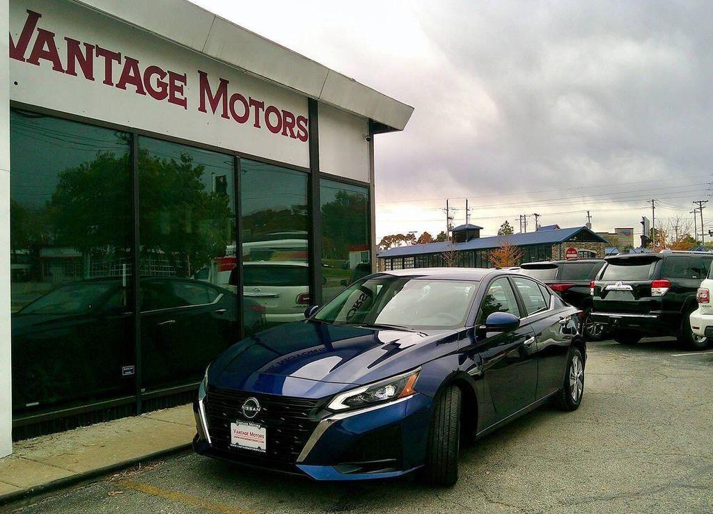 used 2023 Nissan Altima car