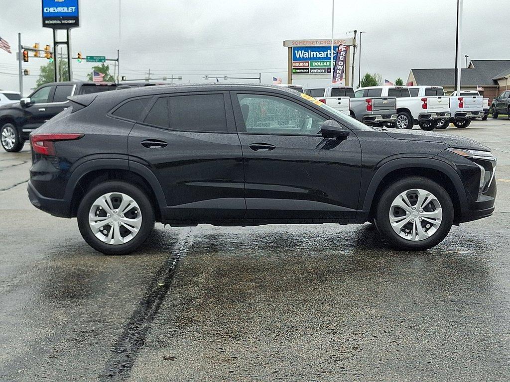 used 2024 Chevrolet Trax car, priced at $20,588