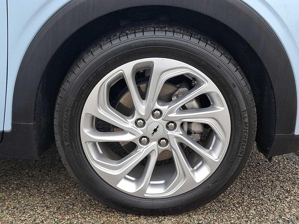 used 2023 Chevrolet Bolt EUV car, priced at $19,988