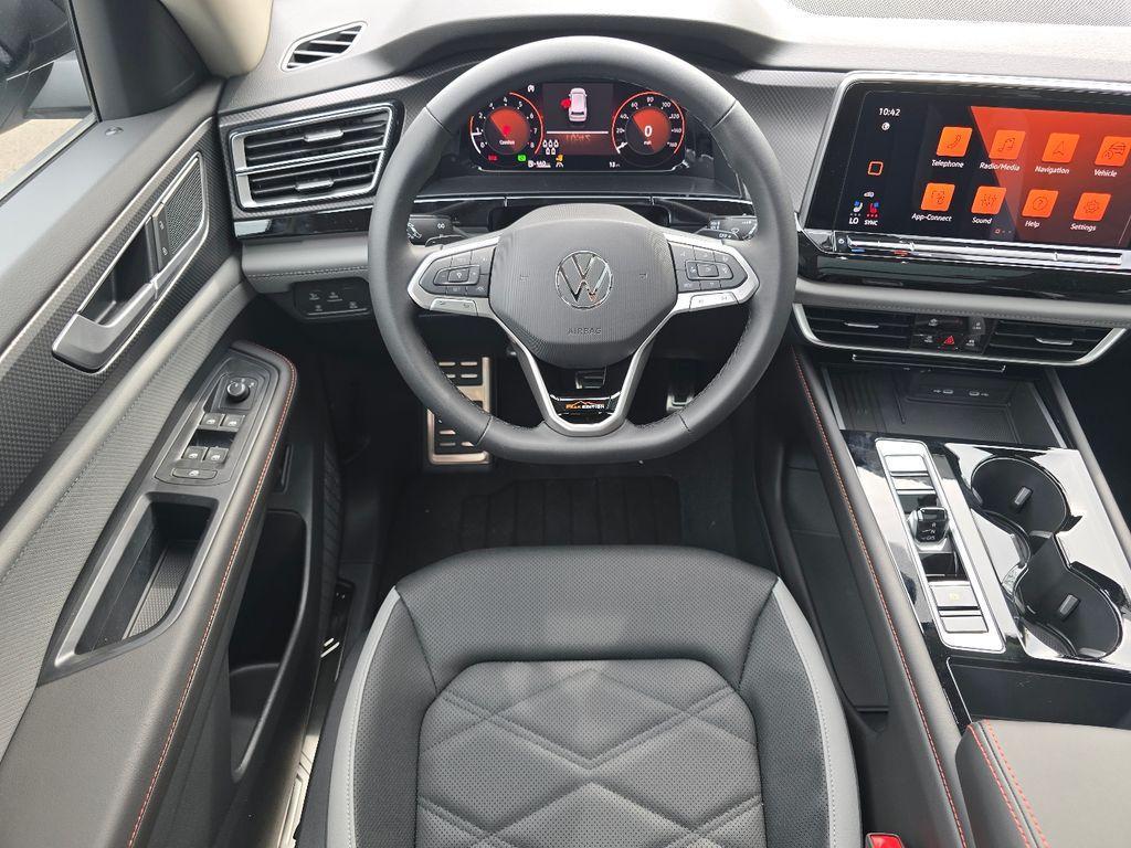 new 2026 Volkswagen Atlas car, priced at $45,669