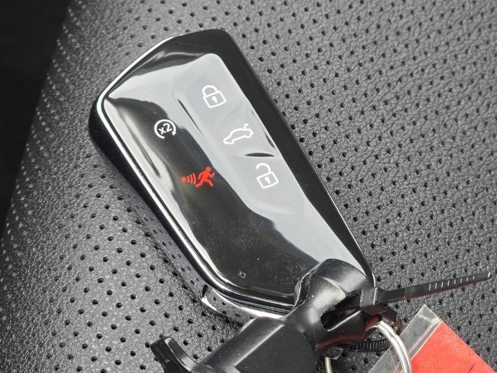 new 2026 Volkswagen Atlas car, priced at $46,712