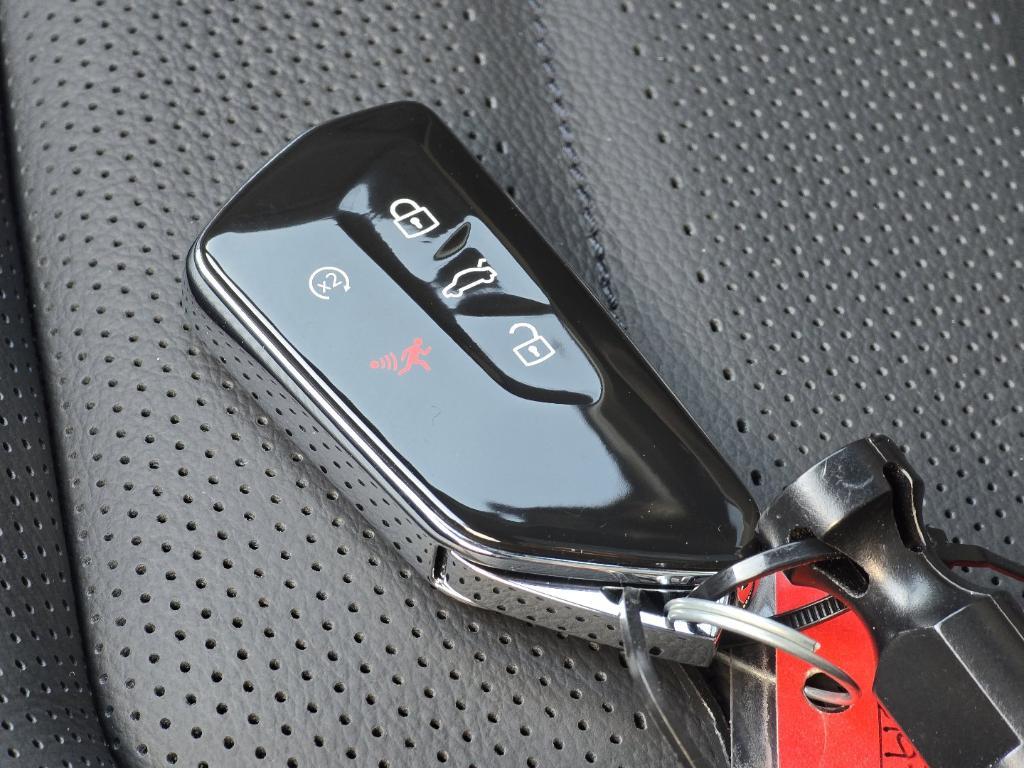 new 2026 Volkswagen Atlas Cross Sport car, priced at $47,393