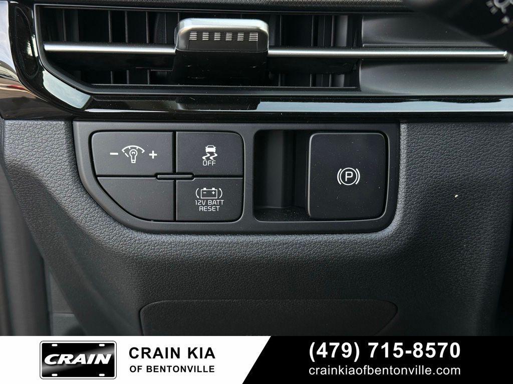 new 2026 Kia Sportage Hybrid car, priced at $32,725