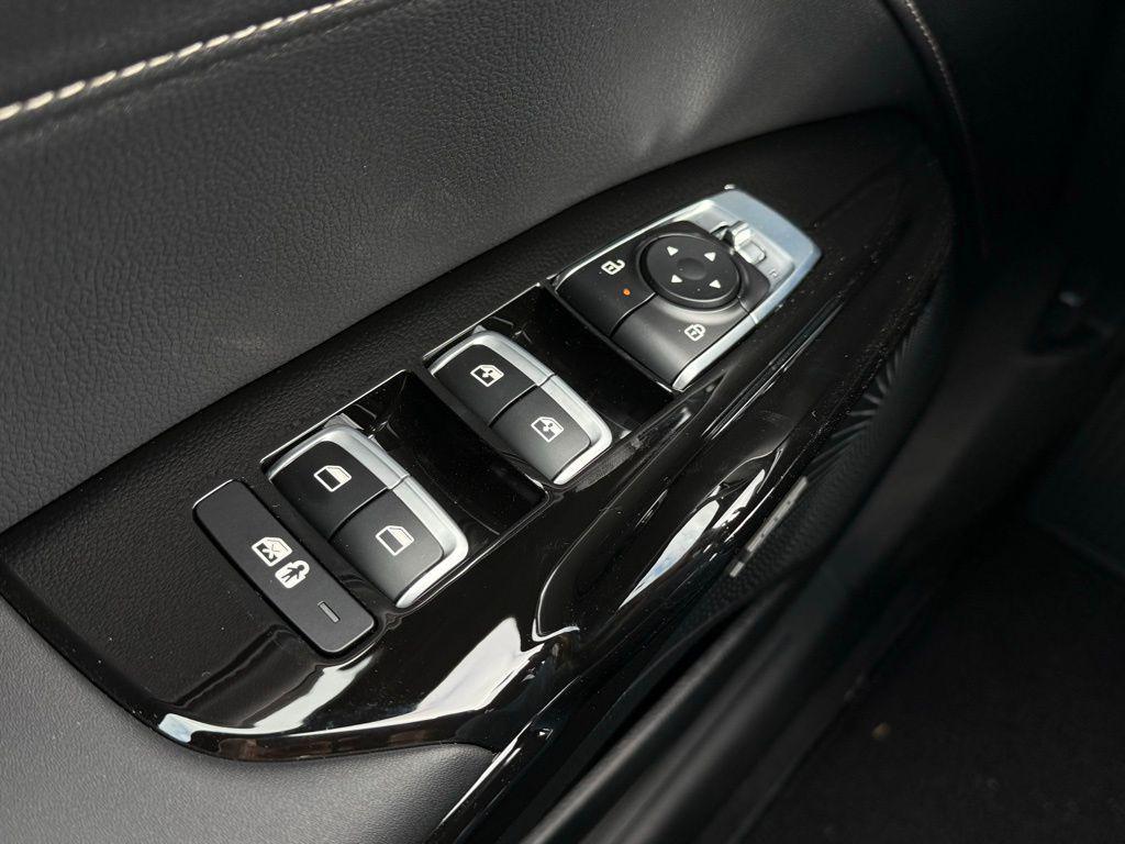 new 2026 Kia K5 car, priced at $32,120