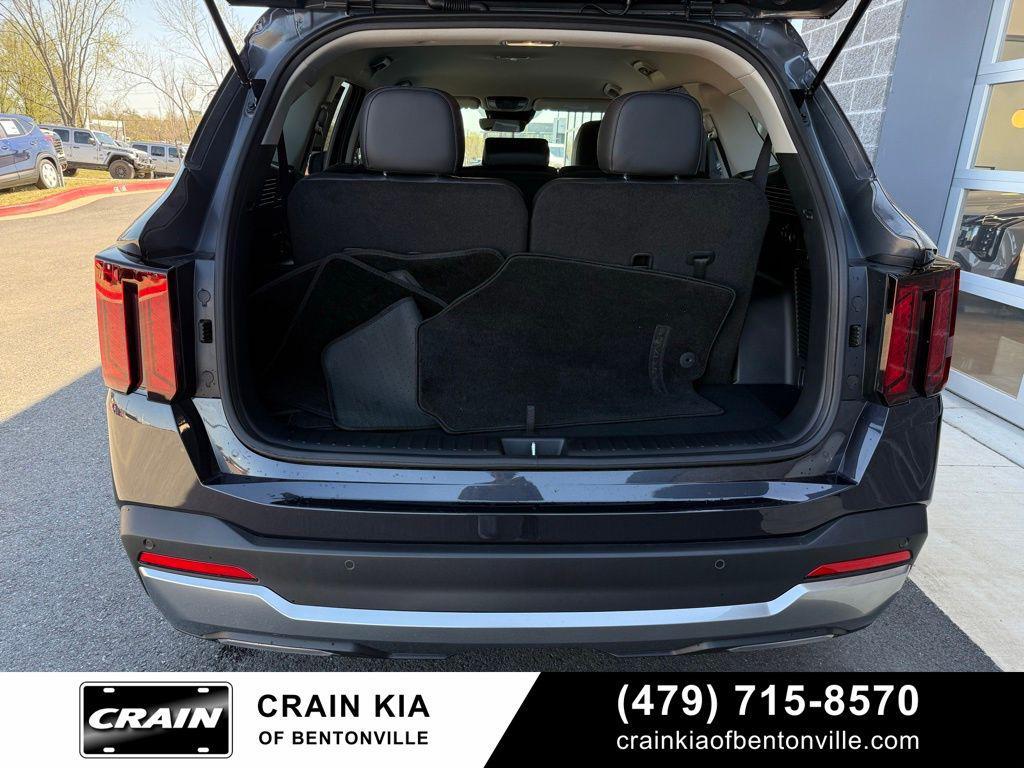 used 2026 Kia Sorento car, priced at $35,400