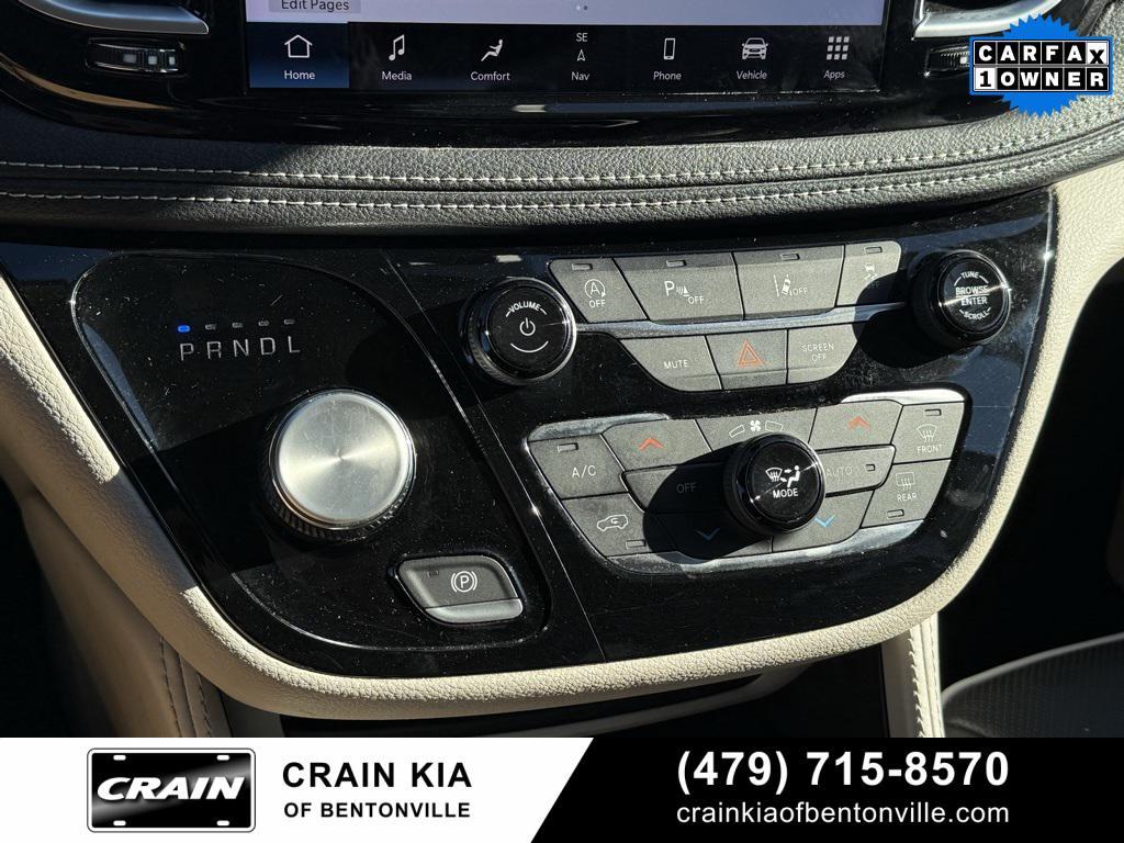 used 2023 Chrysler Pacifica car, priced at $27,400