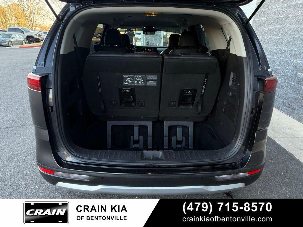 used 2024 Kia Carnival car, priced at $27,400