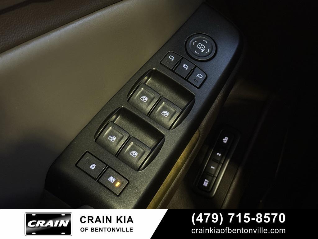 used 2016 GMC Yukon car, priced at $22,995