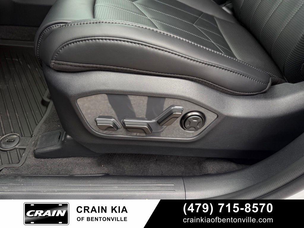 new 2027 Kia Telluride Hybrid car, priced at $57,904