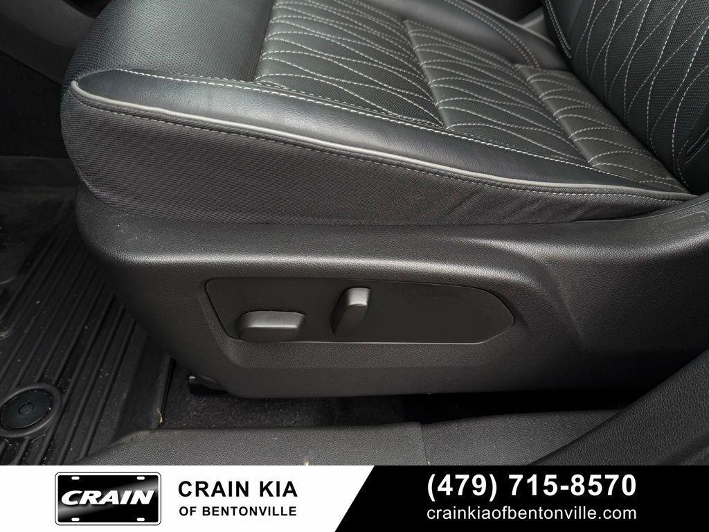 used 2022 Buick Envision car, priced at $24,700