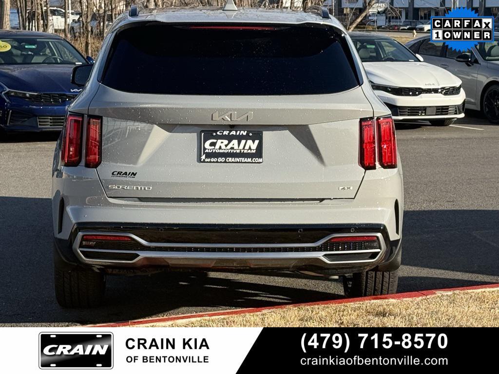 used 2023 Kia Sorento car, priced at $31,900