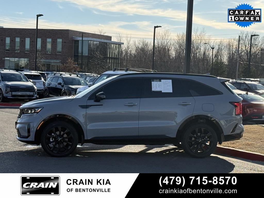 used 2023 Kia Sorento car, priced at $31,900