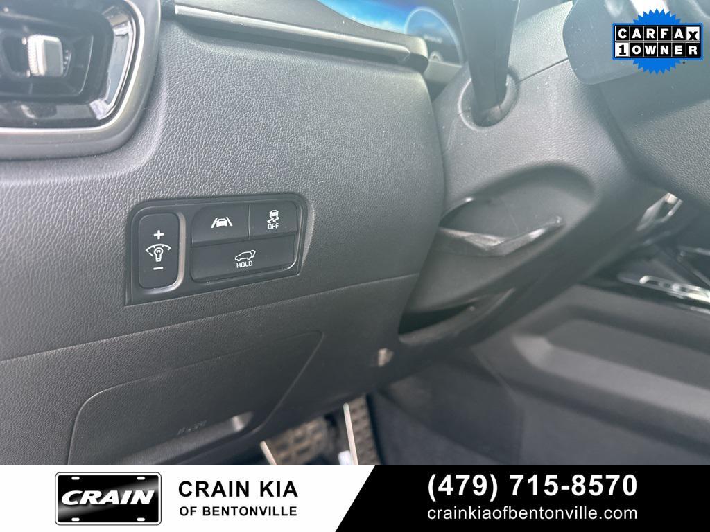used 2023 Kia Sorento car, priced at $33,000