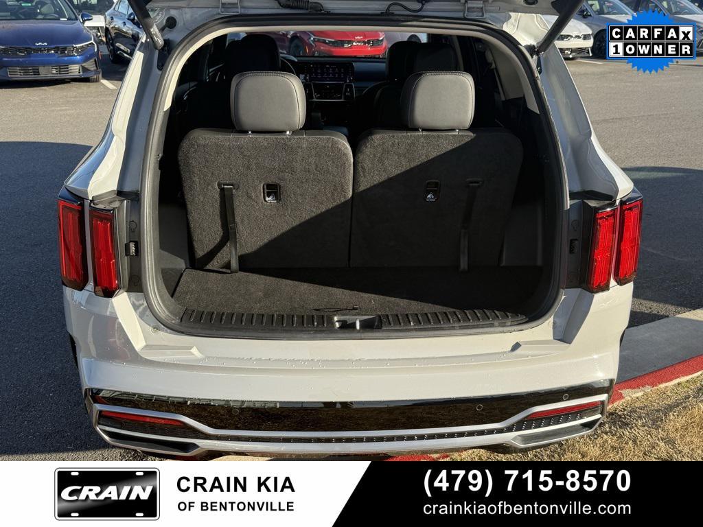 used 2023 Kia Sorento car, priced at $31,900