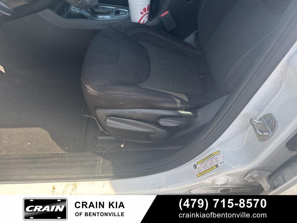 used 2019 Jeep Cherokee car, priced at $13,200