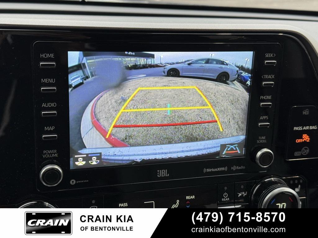 used 2020 Toyota Highlander car, priced at $29,100