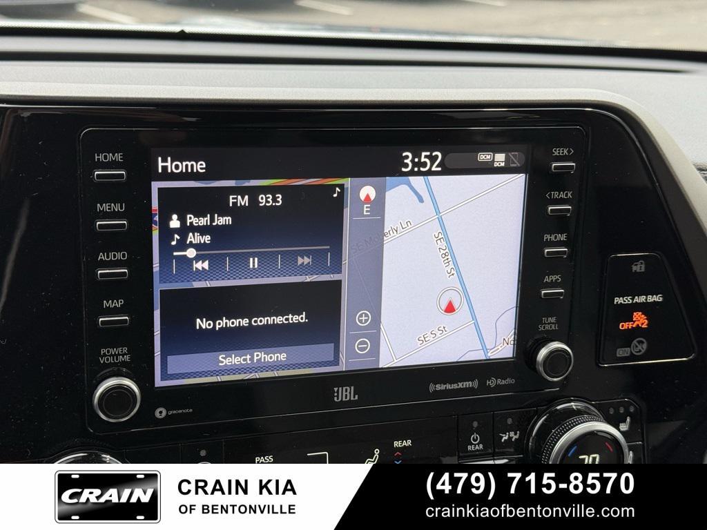 used 2020 Toyota Highlander car, priced at $29,100